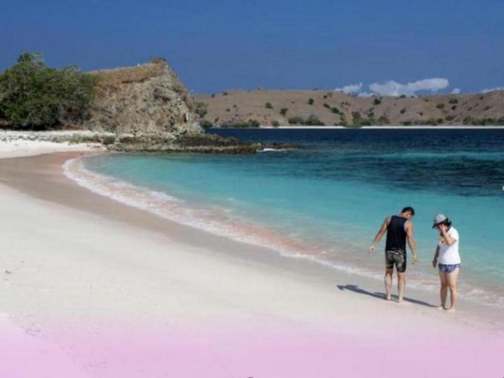 Laprima Hotel Labuan Bajo Zewnętrze zdjęcie