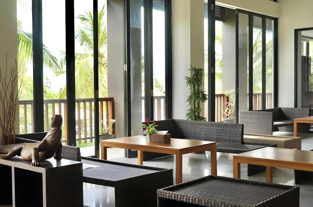 Laprima Hotel Labuan Bajo Zewnętrze zdjęcie