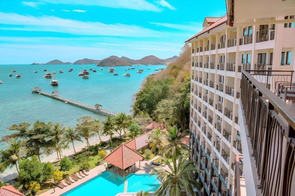 Laprima Hotel Labuan Bajo Zewnętrze zdjęcie