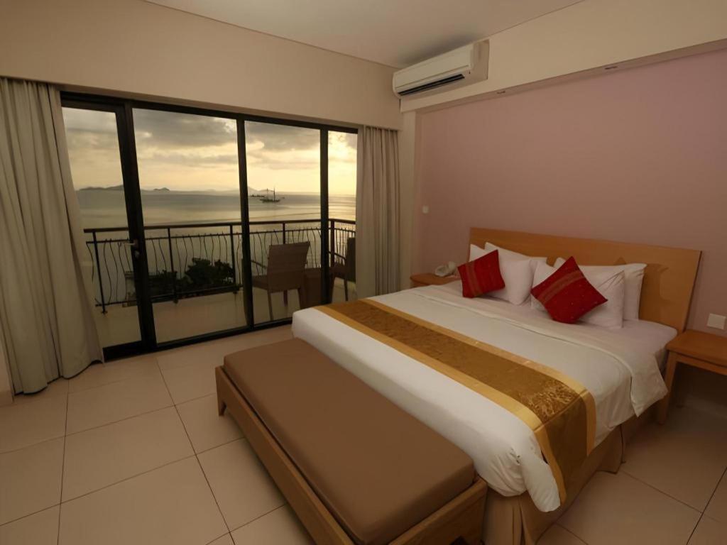 Laprima Hotel Labuan Bajo Zewnętrze zdjęcie