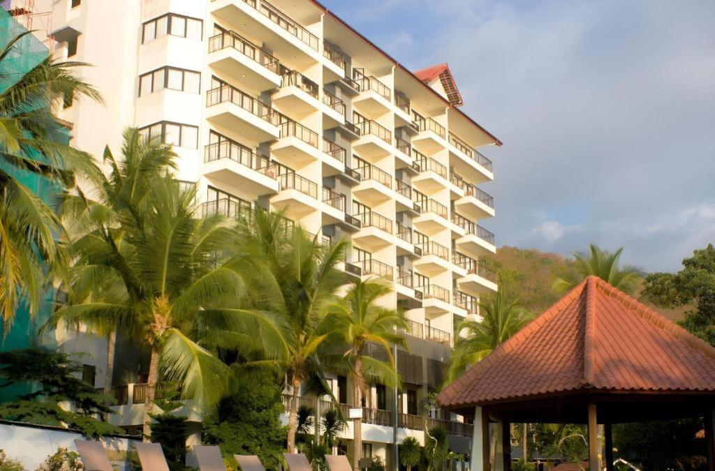 Laprima Hotel Labuan Bajo Zewnętrze zdjęcie
