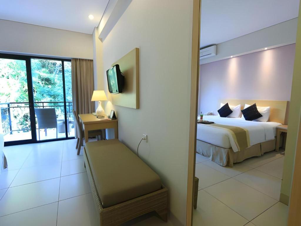 Laprima Hotel Labuan Bajo Zewnętrze zdjęcie