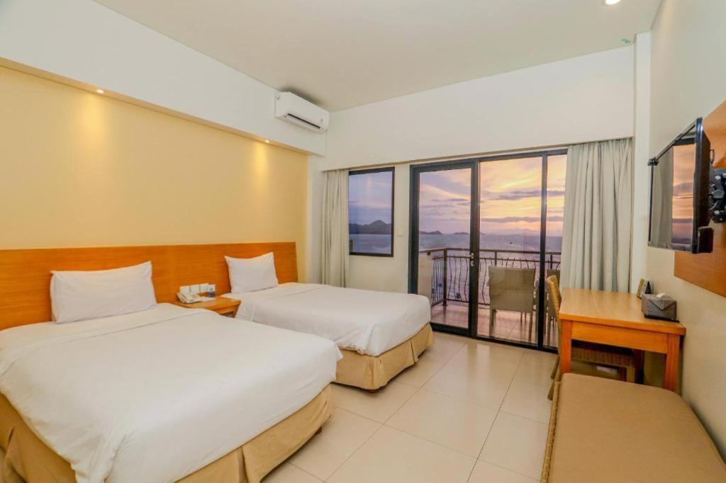 Laprima Hotel Labuan Bajo Zewnętrze zdjęcie