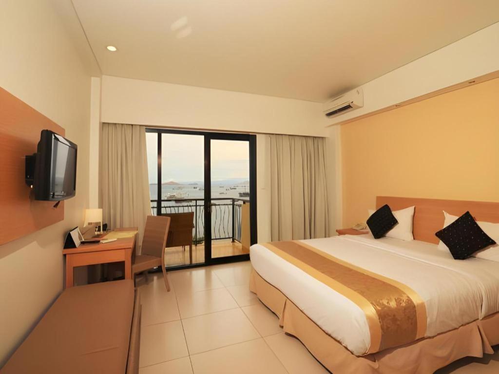 Laprima Hotel Labuan Bajo Zewnętrze zdjęcie