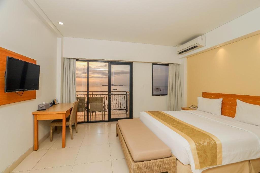Laprima Hotel Labuan Bajo Zewnętrze zdjęcie